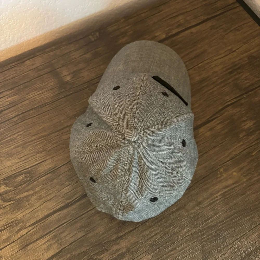 hat - Picture 3 of 4